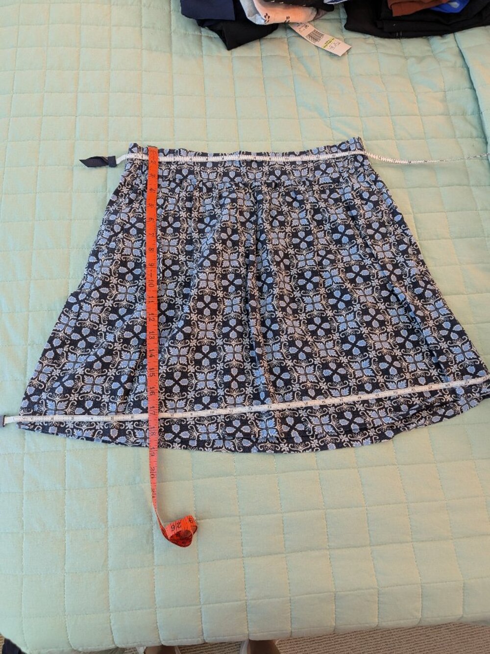 EUC Size S Loft Outlet Geometric Floral Linen Rayon Blend Skirt with Pockets